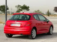 Usado Peugeot 207 GTi 110 CV (80 kW) 2009 Rojo Berlina