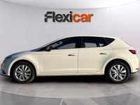Usado Seat Leon Reference 110 CV (80 kW) 2016 Blanco Berlina
