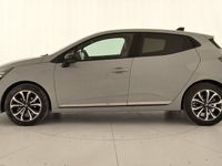 Usado Renault Clio V Techno 100 CV (73 kW) 2025 Gris Berlina
