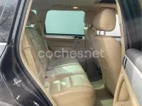 Usado VW Touareg 225 CV (165 kW) 2008 Negro SUV