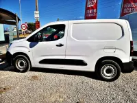 Usado Citroën Berlingo 102 CV (75 kW) 2024 Blanco Monovolumen