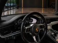 Usado Porsche Panamera 4 Sport Turismo Sport Turismo 330 CV (242 kW) 2018 Negro Familiar