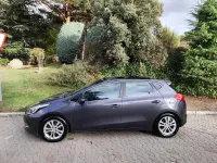 Usado Kia Ceed 90 CV (66 kW) 2012 Negro Utilitario
