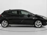 Usado Opel Astra Dynamic 136 CV (100 kW) 2017