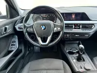 Begagnad BMW 118 Executive 140 HK (102 kW) 2020 Grå Halvkombi