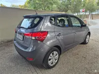 Usado Hyundai ix20 90 CV (66 kW) 2015 Gris / plata Utilitario