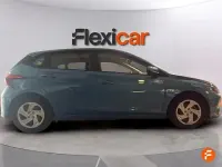 Usado Hyundai i20 84 CV (61 kW) 2022 Verde Utilitario