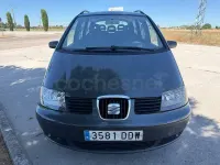 Usado Seat Alhambra Reference 115 CV (84 kW) 2004 Azul Monovolumen
