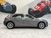 Usado Mercedes A180 136 CV (100 kW) 2020 Gris / plata Berlina
