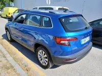 Usado Skoda Karoq Ambition 110 CV (80 kW) 2022 Azul SUV