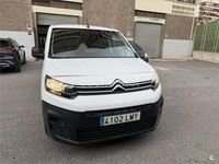 Usado Citroën Berlingo Live 102 CV (75 kW) 2021 Blanco Monovolumen