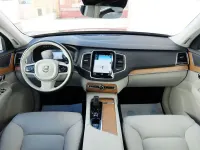Usado Volvo XC90 Momentum 235 CV (172 kW) 2022 Negro SUV