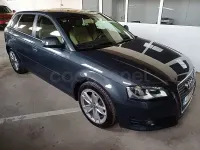 Usado Audi A3 Sportback Ambition 105 CV (77 kW) 2010 Gris / plata Utilitario