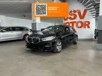 Usado BMW 118 150 CV (110 kW) 2021 Negro Utilitario