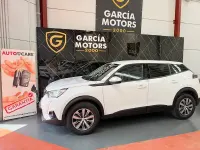 Usado Peugeot 2008 Active 100 CV (73 kW) 2022 Blanco SUV