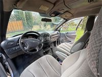 Usado Chrysler Voyager 143 CV (105 kW) 2007 Gris / plata Monovolumen