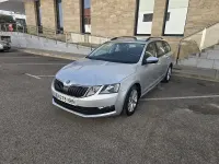 Usado Skoda Octavia 115 CV (84 kW) 2019 Gris / plata Familiar