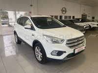 Usado Ford Kuga Trend 150 CV (110 kW) 2019 Blanco SUV