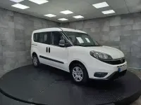 Usado Fiat Doblò 95 CV (69 kW) 2021 Blanco Monovolumen