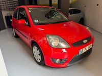 Usado Ford Fiesta Ambiente 68 CV (50 kW) 2008 Rojo Utilitario