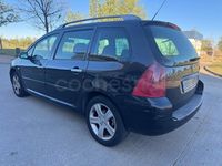 Usado Peugeot 307 110 CV (80 kW) 2007 Negro Familiar