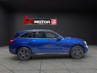 Usado Mercedes GLC300e 314 CV (230 kW) 2025 Azul SUV