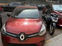 Usado Renault Clio IV Zen 90 CV (66 kW) 2016 Granate Berlina