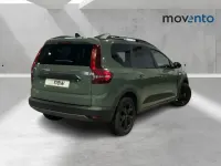 Usado Dacia Jogger Extreme 140 CV (102 kW) 2025 Verde Monovolumen
