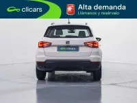 Usado Seat Arona Style 110 CV (80 kW) 2021 Blanco SUV