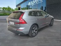 Usado Volvo XC60 Momentum 190 CV (139 kW) 2021 Gris / plata SUV