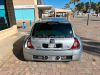 Usado Renault Clio II 230 CV (169 kW) 2002 Gris / plata Berlina