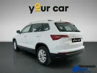 Käytetty Skoda Karoq Ambition 150 HP (110 kW) 2022 Valkoinen Katumaasturi
