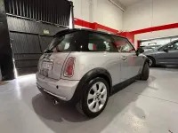 Usado Mini Cooper 115 CV (84 kW) 2004 Gris / plata Utilitario