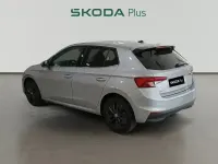 Usado Skoda Fabia Sport 95 CV (69 kW) 2022 Gris Utilitario