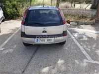 Usado Opel Corsa Club 75 CV (55 kW) 2001 Blanco Utilitario