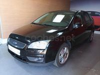Usado Ford Focus Ghia 115 CV (84 kW) 2006 Negro Berlina