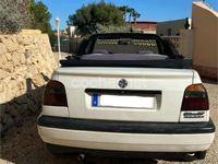 Usado VW Golf Cabriolet Edition 115 CV (84 kW) 2002 Blanco Descapotable