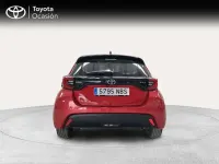 Usado Toyota Yaris Active 116 CV (85 kW) 2025 Rojo Utilitario