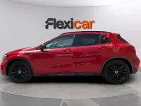 Usado Mercedes GLA180 122 CV (89 kW) 2020 Rojo SUV