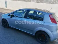 Usado Fiat Grande Punto Sport 90 CV (66 kW) 2007 Gris / plata Utilitario