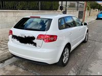 Usado Audi A3 Attraction 105 CV (77 kW) 2012 Blanco Berlina