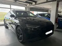 Usado Audi Q8 286 CV (210 kW) 2022 Negro SUV