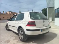 Usado VW Golf IV Advance 110 CV (80 kW) 2002 Blanco Berlina