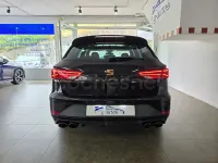 Usado Seat Leon 4Drive 300 CV (220 kW) 2020 Negro Familiar