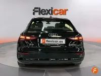 Usado Audi A3 116 CV (85 kW) 2023 Negro Berlina