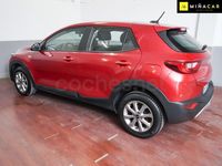 Usado Kia Stonic 84 CV (61 kW) 2022 Rojo SUV