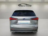 Usado Lexus NX300h 197 CV (144 kW) 2021 Gris / plata SUV