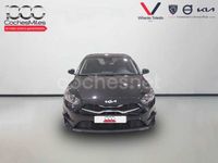 Usado Kia Ceed 140 CV (102 kW) 2024 Negro Utilitario