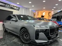 Usado BMW 740 Executive 299 CV (219 kW) 2024 Gris / plata Berlina
