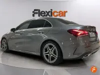 Usado Mercedes A180 116 CV (85 kW) 2019 Gris Berlina